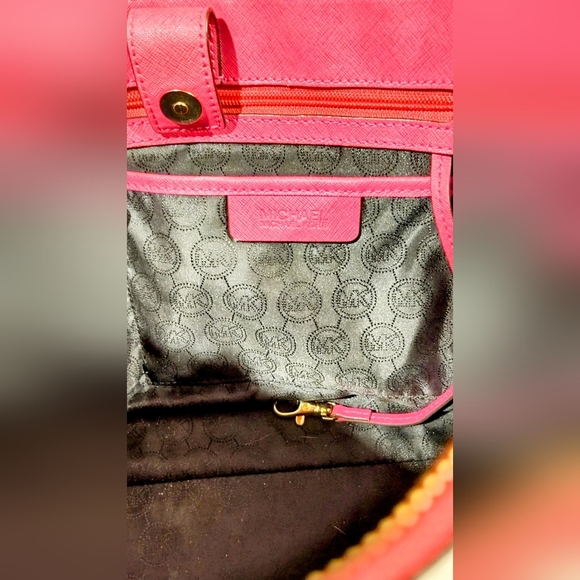 MICHAEL Michael Kors Sutton Large Center Stripe Dressy Tote - Picture 2 of 14